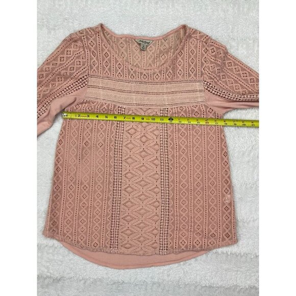 Lucky Brand Medium 3/4 Sleeve Lace Shirt Knit Back Pink Sheer - Picture 6 of 7